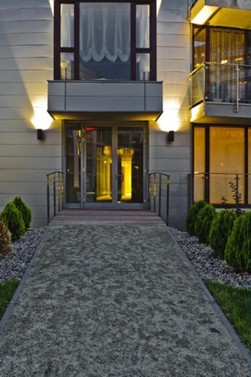 Triton Park Accommodation By P&O Serviced Apartments Варшава Екстер'єр фото